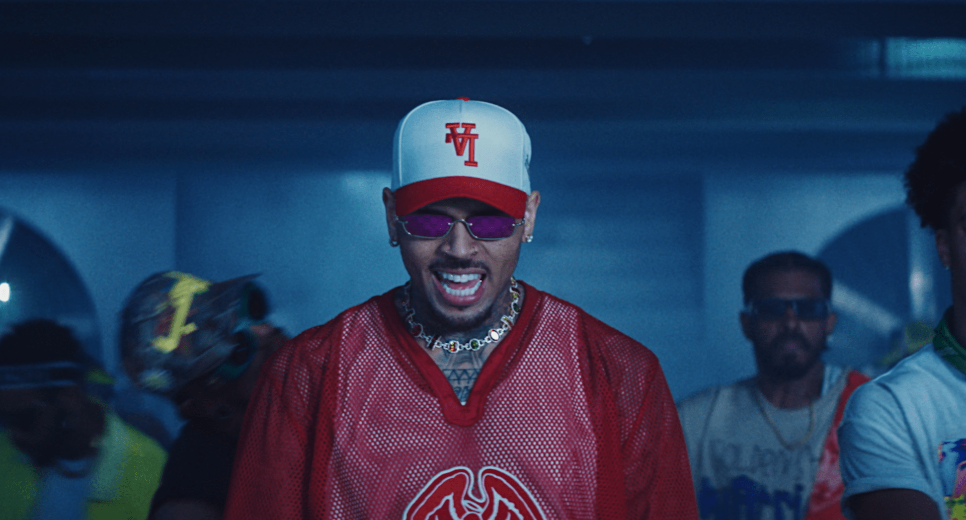 Chris Brown • Summer Too Hot